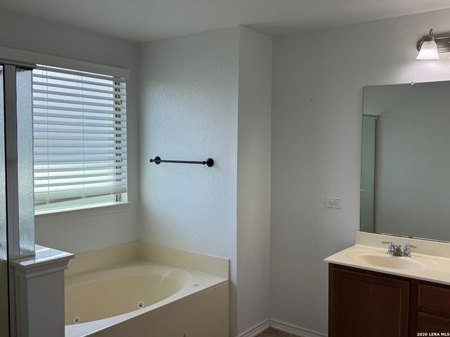 9027 SUMMIT LK, San Antonio, TX 78245