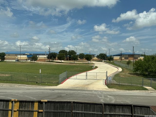 9027 SUMMIT LK, San Antonio, TX 78245