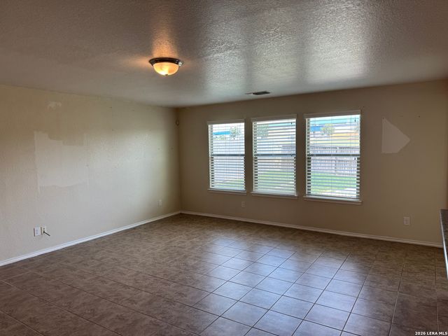 9027 SUMMIT LK, San Antonio, TX 78245