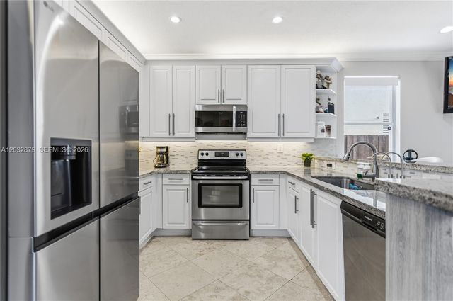 6240 SW 163rd Place, Miami, FL 33193