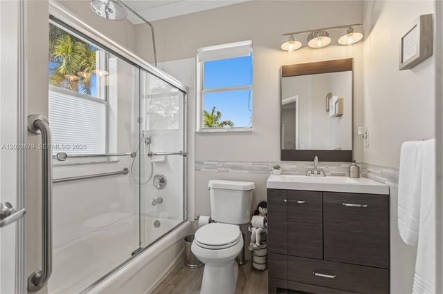 6240 SW 163rd Place, Miami, FL 33193