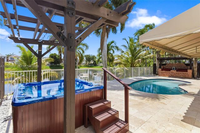 6240 SW 163rd Place, Miami, FL 33193