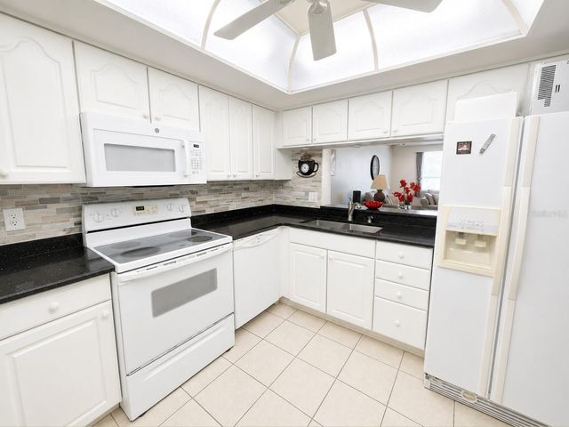 2616 COVE CAY DRIVE 402, Clearwater, FL 33760