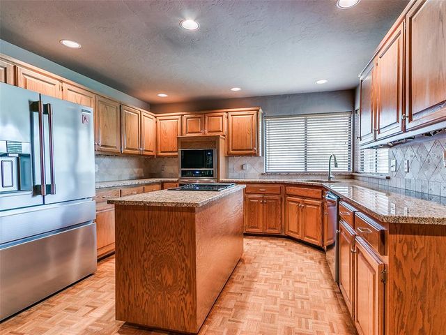 12113 Old Farm Circle, Oklahoma City, OK 73120