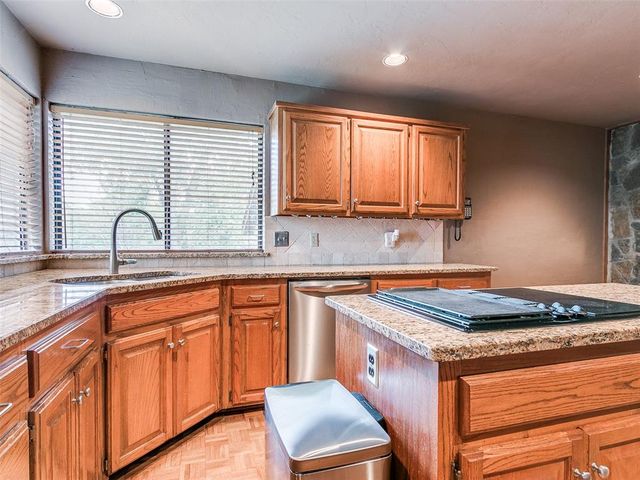 12113 Old Farm Circle, Oklahoma City, OK 73120