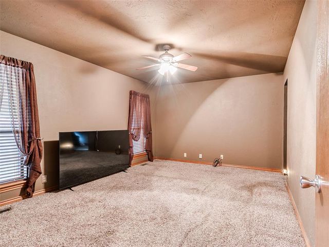 12113 Old Farm Circle, Oklahoma City, OK 73120