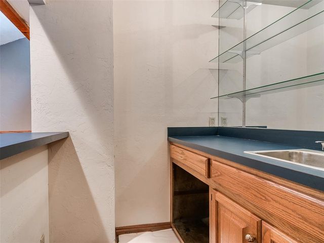 12113 Old Farm Circle, Oklahoma City, OK 73120