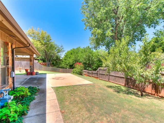 12113 Old Farm Circle, Oklahoma City, OK 73120