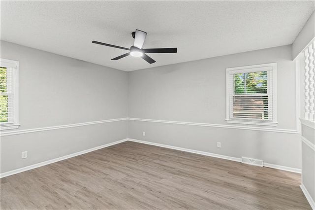 403 Kingsley Avenue, Liberty, MO 64068