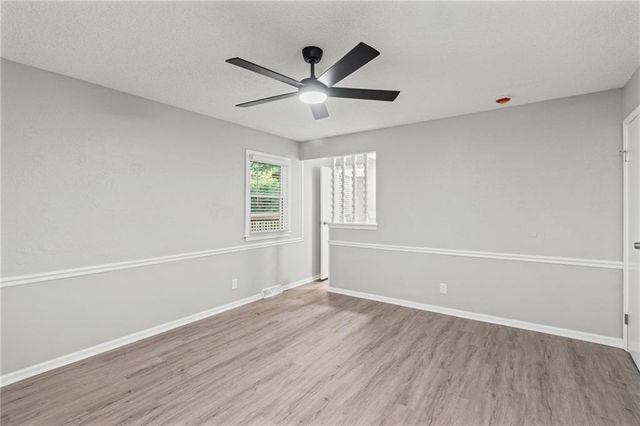 403 Kingsley Avenue, Liberty, MO 64068