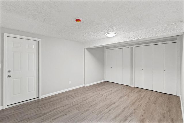 403 Kingsley Avenue, Liberty, MO 64068
