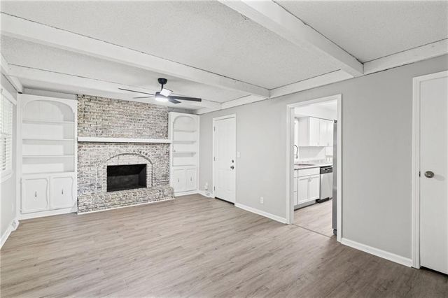 403 Kingsley Avenue, Liberty, MO 64068