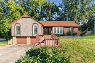 403 Kingsley Avenue, Liberty, MO 64068
