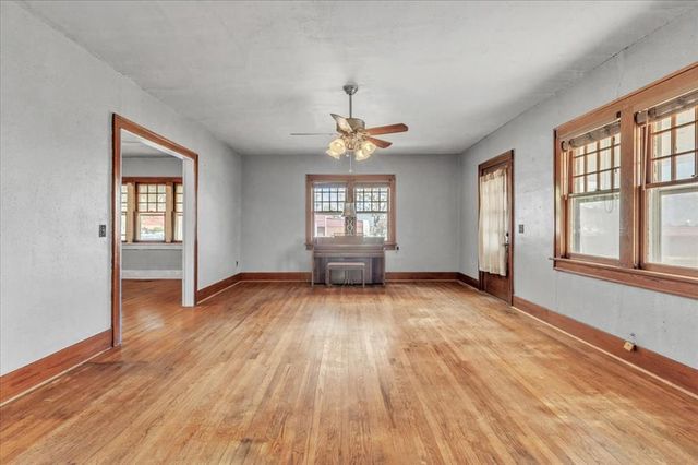 322 N Spencer Avenue, Hinton, OK 73047