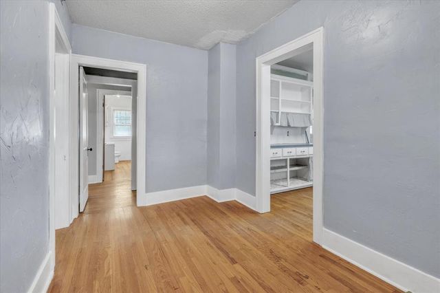 322 N Spencer Avenue, Hinton, OK 73047