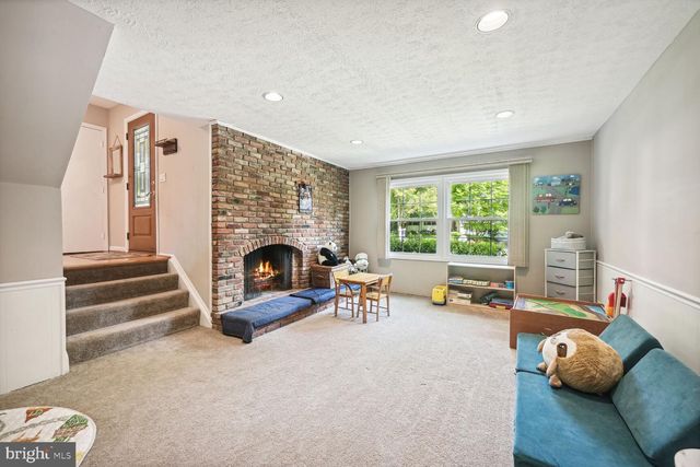12904 NORTH COMMONS WAY, Potomac, MD 20854