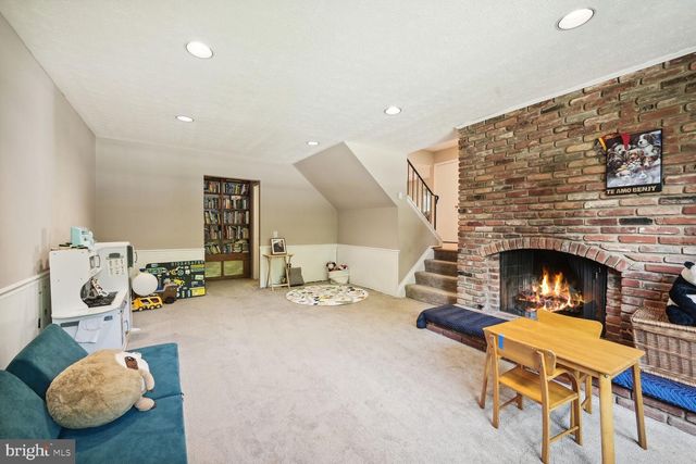 12904 NORTH COMMONS WAY, Potomac, MD 20854