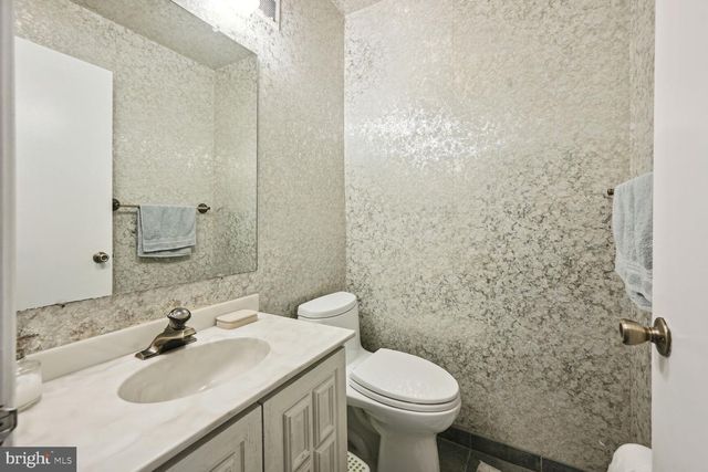 12904 NORTH COMMONS WAY, Potomac, MD 20854