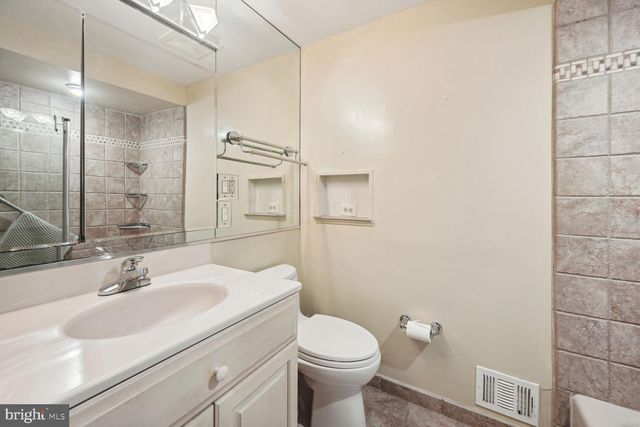 12904 NORTH COMMONS WAY, Potomac, MD 20854