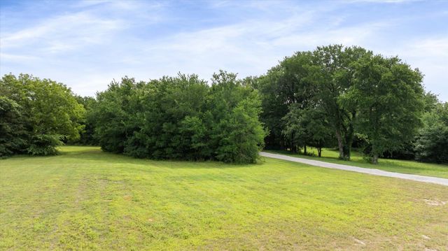 7401 County Road 1204, Cleburne, TX 76031