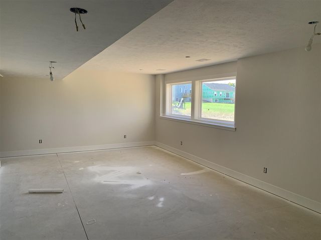 6643 Inwood Ridge Drive, Rockford, MI 49341