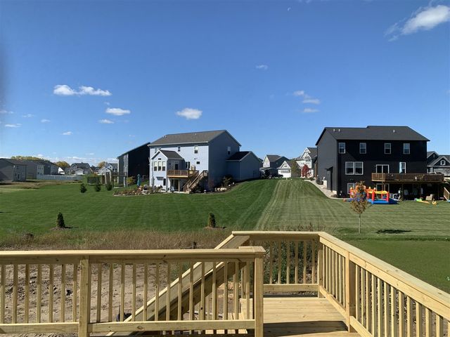 6643 Inwood Ridge Drive, Rockford, MI 49341
