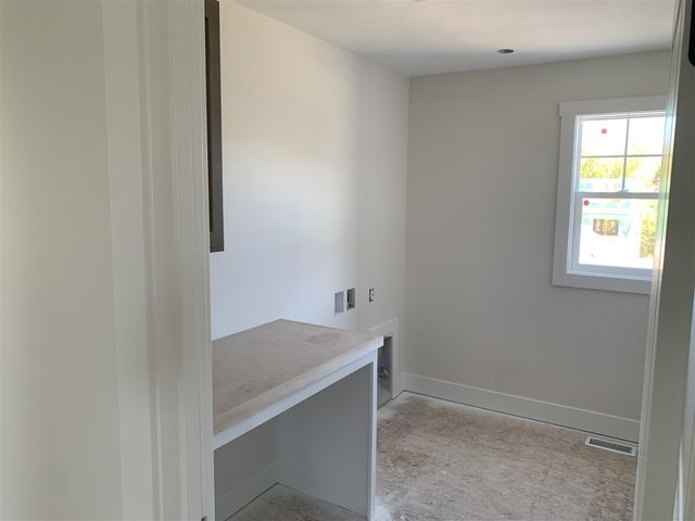 6643 Inwood Ridge Drive, Rockford, MI 49341