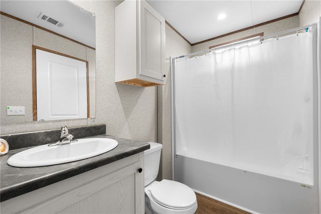 205 Setting Way, Navasota, TX 77868