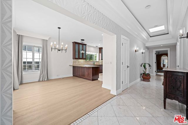 420 S Beverwil Drive B, Beverly Hills, CA 90212