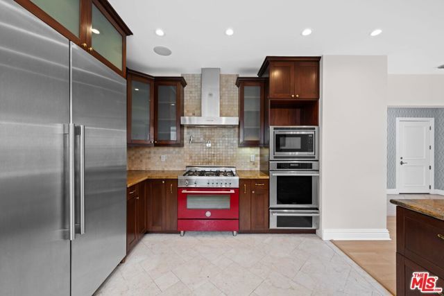 420 S Beverwil Drive B, Beverly Hills, CA 90212