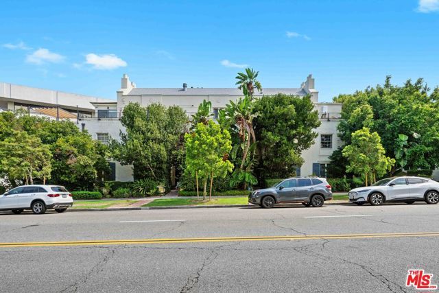 420 S Beverwil Drive B, Beverly Hills, CA 90212