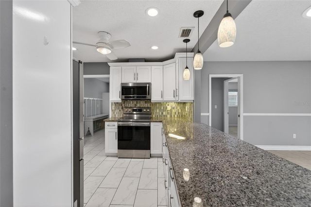 1502 CLOISTER DRIVE, Sun City Center, FL 33573