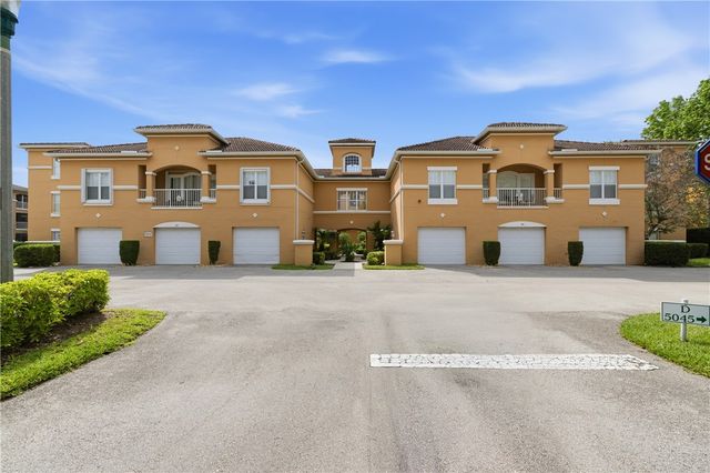 5035 Fairways Circle C303, Vero Beach, FL 32967