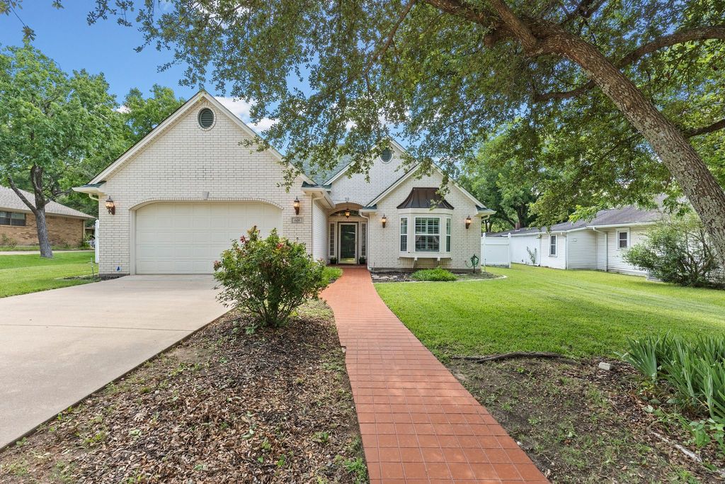 608 Center Street, Royse City, TX 75189