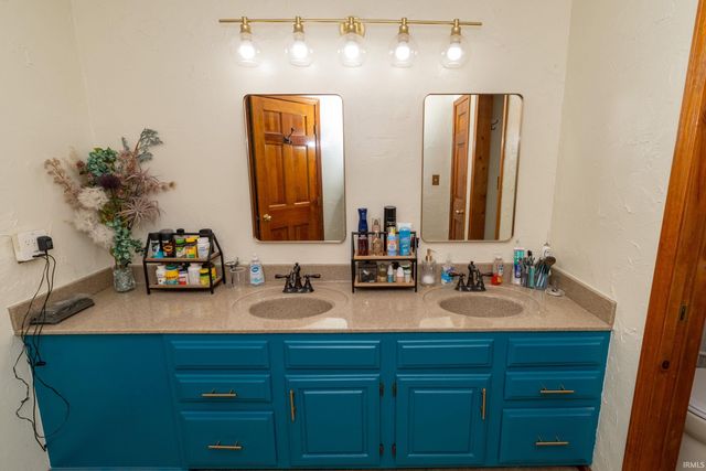53337 E Cobus Drive, Elkhart, IN 46514