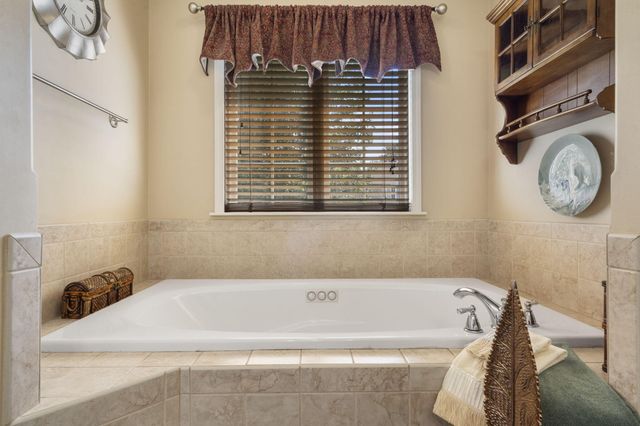 1522 W Porterfield Drive, Nixa, MO 65714