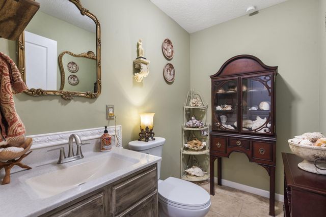 1522 W Porterfield Drive, Nixa, MO 65714