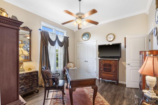 1522 W Porterfield Drive, Nixa, MO 65714