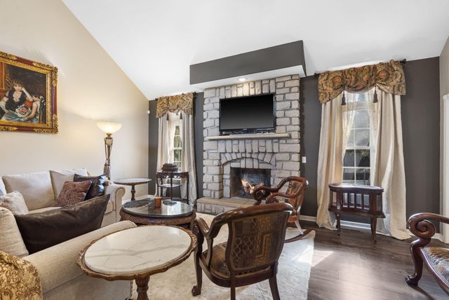 1522 W Porterfield Drive, Nixa, MO 65714