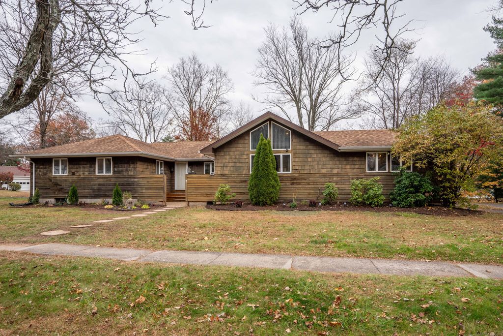 148 King Philip Drive, West Hartford, CT 06117