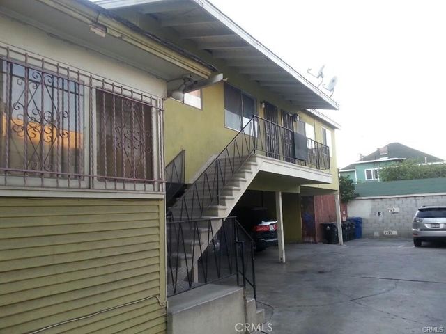 1425 S Bonnie Brae Street, Los Angeles, CA 90006