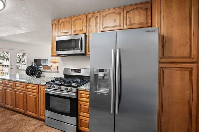 7301 Grizzly Flat Rd, Somerset, CA 95684