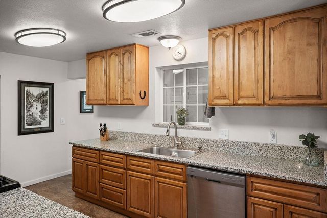 7301 Grizzly Flat Rd, Somerset, CA 95684