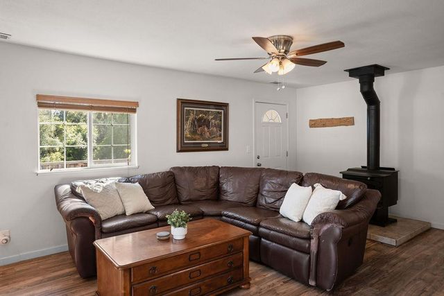 7301 Grizzly Flat Rd, Somerset, CA 95684