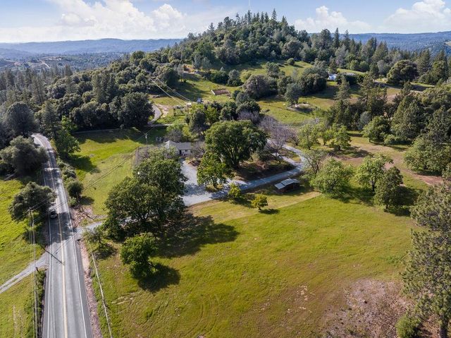 7301 Grizzly Flat Rd, Somerset, CA 95684