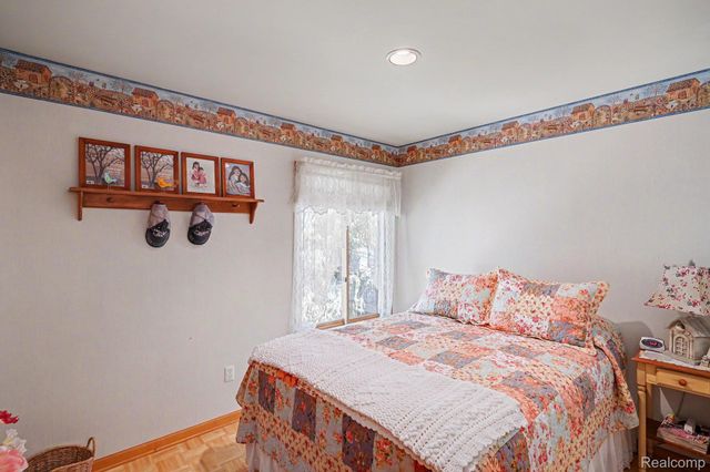 1792 Lockwood, Highland Charter Township, MI 48356