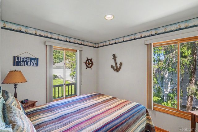 1792 Lockwood, Highland Charter Township, MI 48356