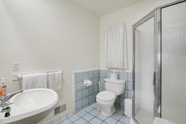 1792 Lockwood, Highland Charter Township, MI 48356