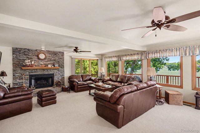 1792 Lockwood, Highland Charter Township, MI 48356