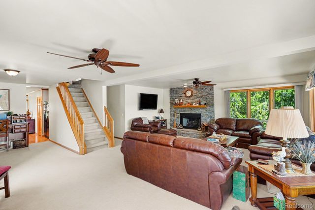 1792 Lockwood, Highland Charter Township, MI 48356